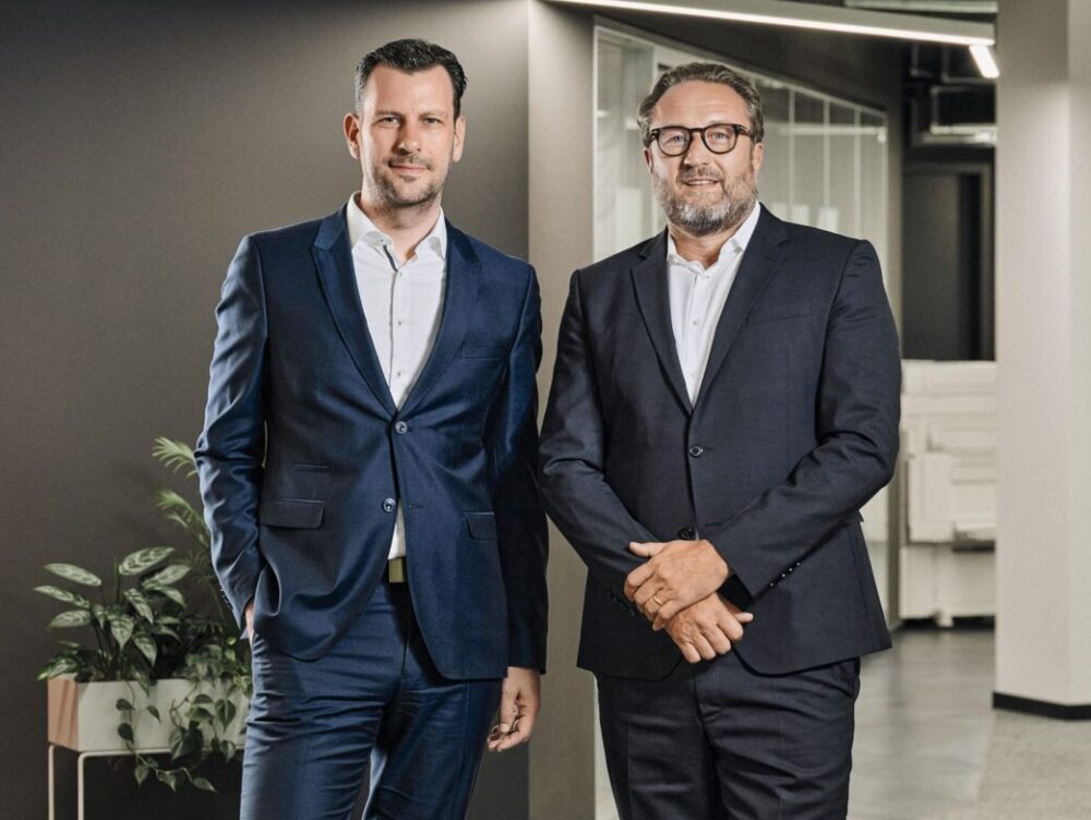 Stefan Reiser, Managing Director der Marketingforschung (links), und Lukas Theiler, CEO von Link.